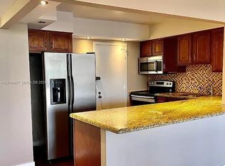 600 Three Islands Blvd #304B, Hallandale, FL 33009