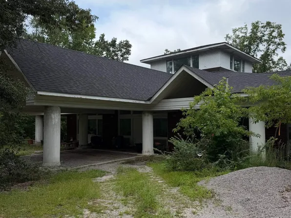 11341 Garners Ferry Rd, Eastover, SC 29044