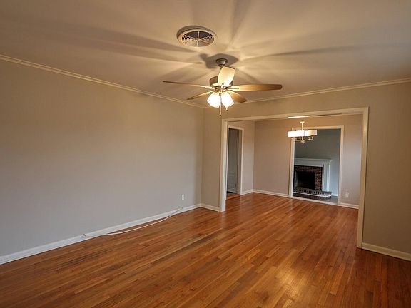 3rd image of 1407 Clayton Ave