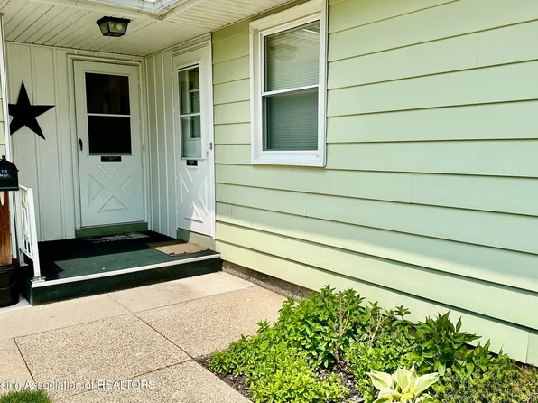 884 Andover Ct SE, Kentwood, MI 49508