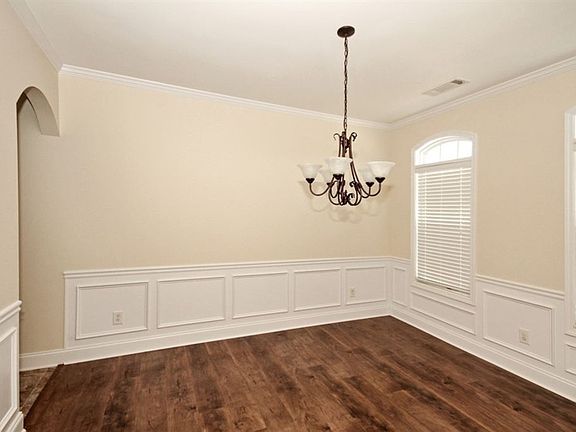 4th image of 3231 Grundy Ives Dr