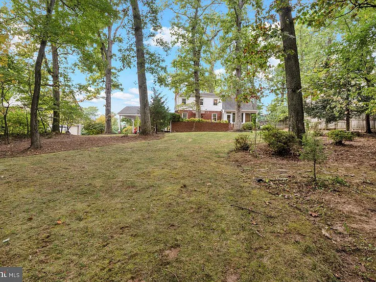 1903 Kirby Rd — Photo 32