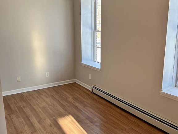2nd image of 50 Gates Ave #2B