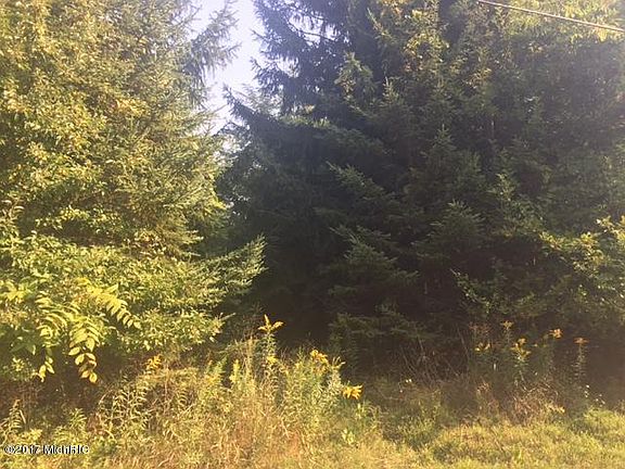 3rd image of 7227 Beach Dr