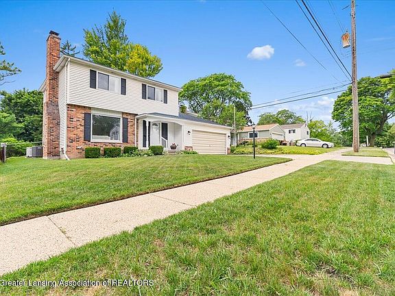4th image of 2714 Groesbeck Ave