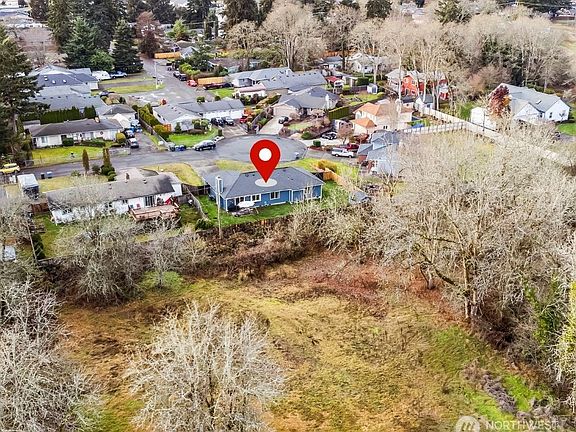 5th image of 13709 6th Avenue Ct S