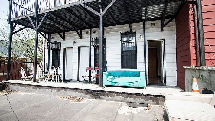Rented by Nooklyn NYC LLC | media 12