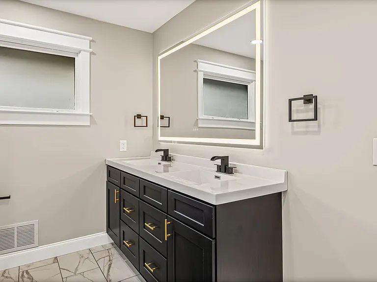 1201 Lindberg Rd #2 — Photo 4
