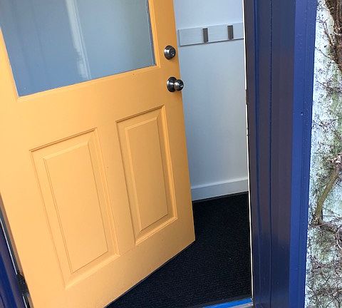 Opens to inside entryway