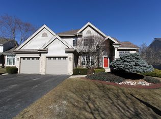 745 Pheasant Ridge Ct, Lake Zurich, IL 60047