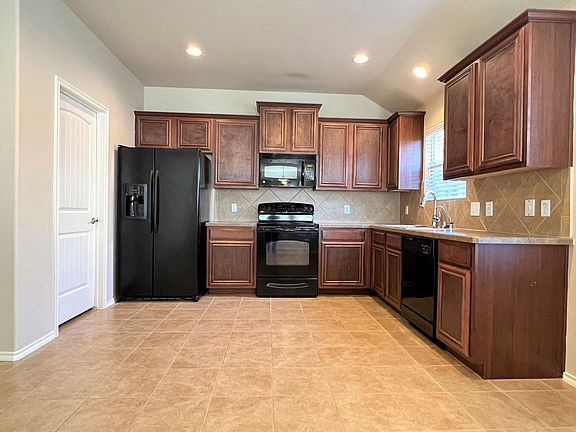 2nd image of 9605 Straightaway Dr