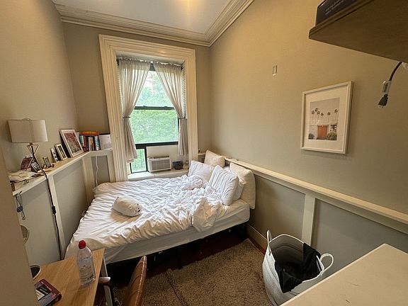 5th image of 222 E 14th St APT 3