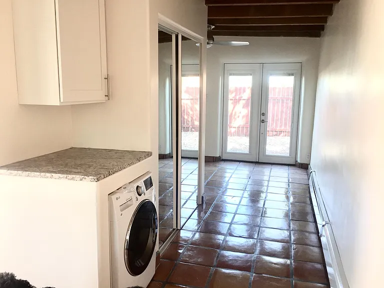 321 Tesuque Dr #D — Photo 7