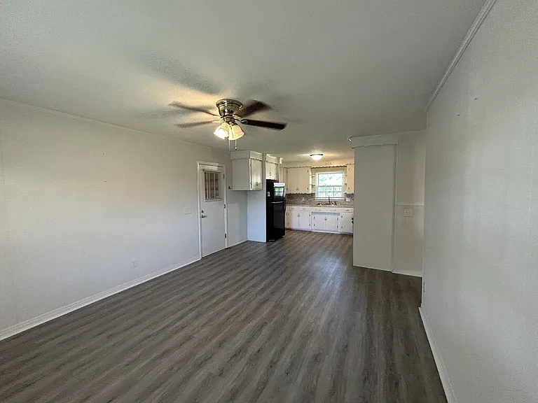660 Fairground St — Photo 5