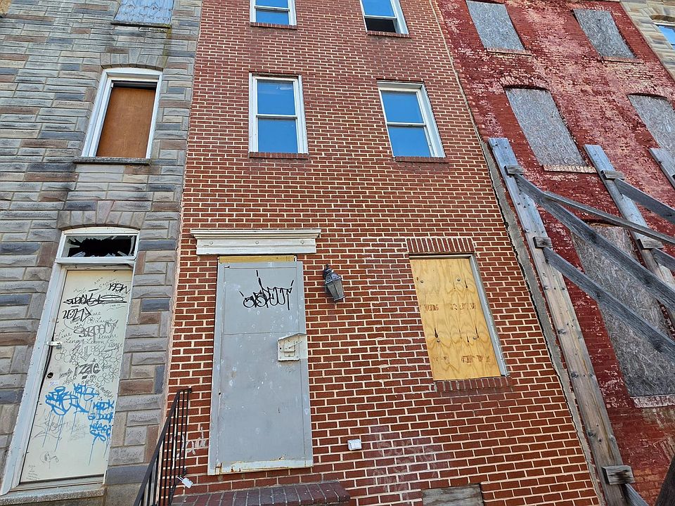 1st image of 336 S Stricker St