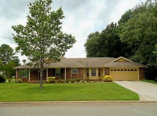 118 Bowen Dr, Warner Robins, GA 31088