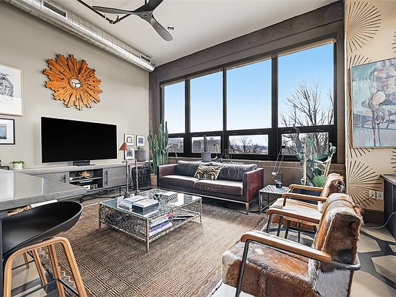 3rd image of 3644 Penn Ave APT 301