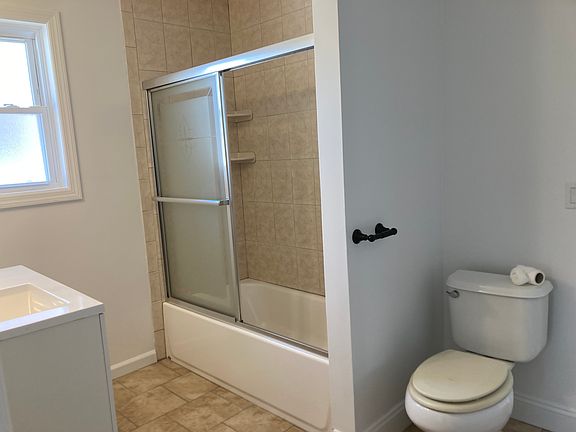 5th image of 240 Grant Ave Floor 1