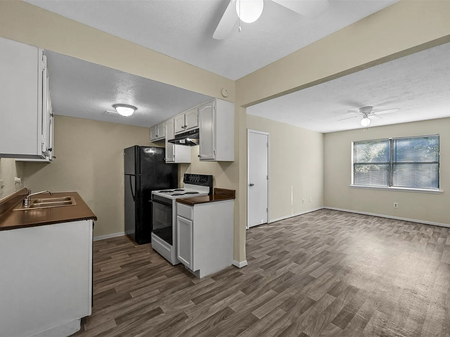 505 N Morris St; Terrell 75160 - 5 — Photo 1