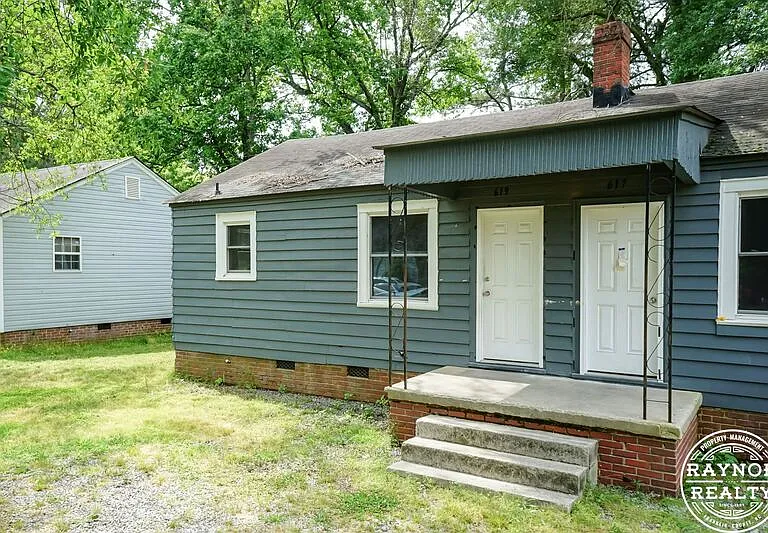 617 & 619 Midway St #619 — Photo 1