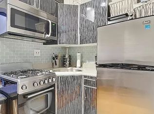 85 Pitt St #11A, New York, NY 10002