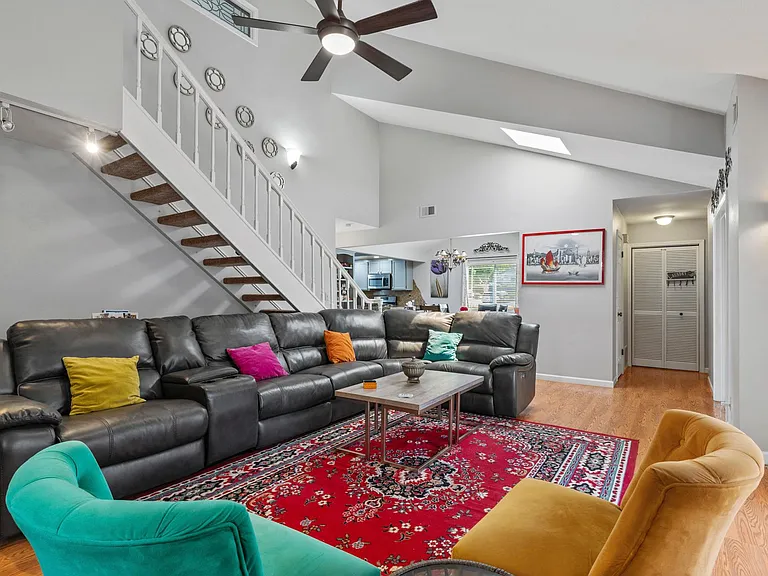 333 Lone Oak Dr — Photo 16