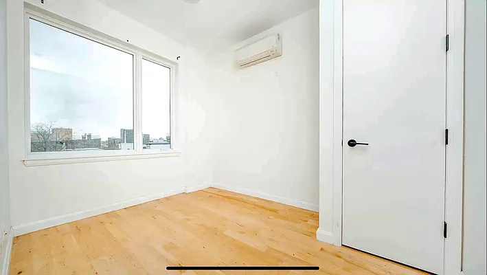 Rented by Compass | media 27