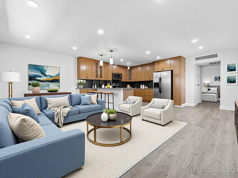 154 Seville Ln #G — Photo 8