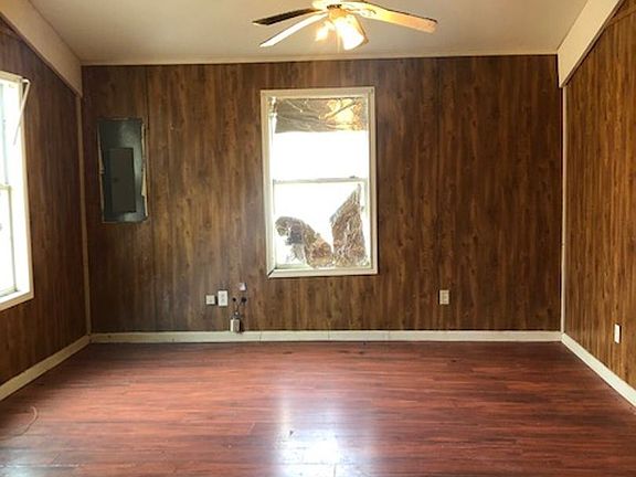 2nd image of 113 Sternberg Dr
