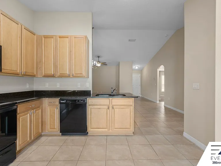 25 Louisville Dr #A — Photo 17