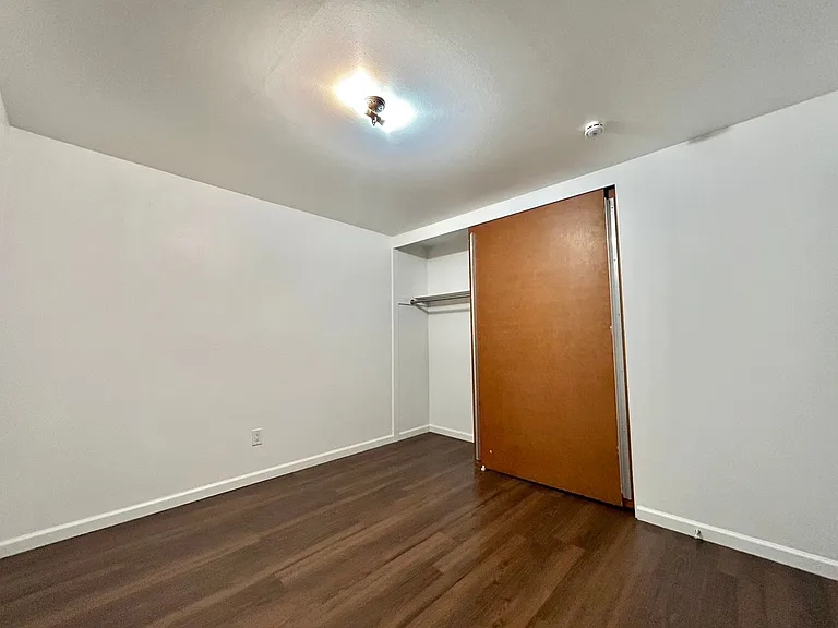 Bayview Apartments — Photo 45