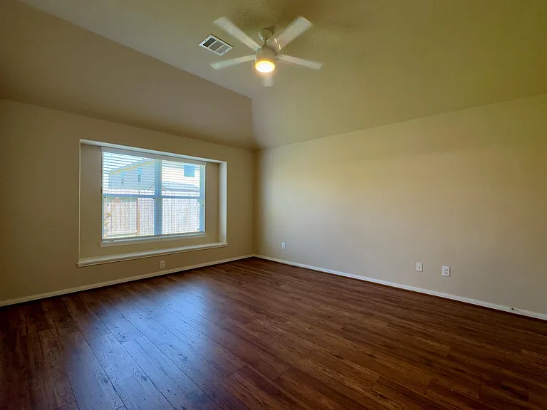 15126 Winter Meadow Ct — Photo 9