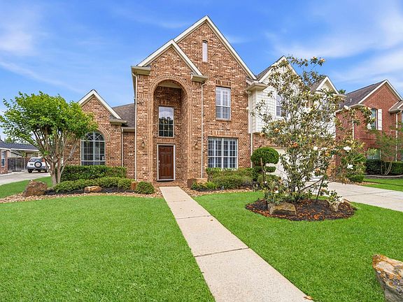 2nd image of 27726 Geneva Hills Ln
