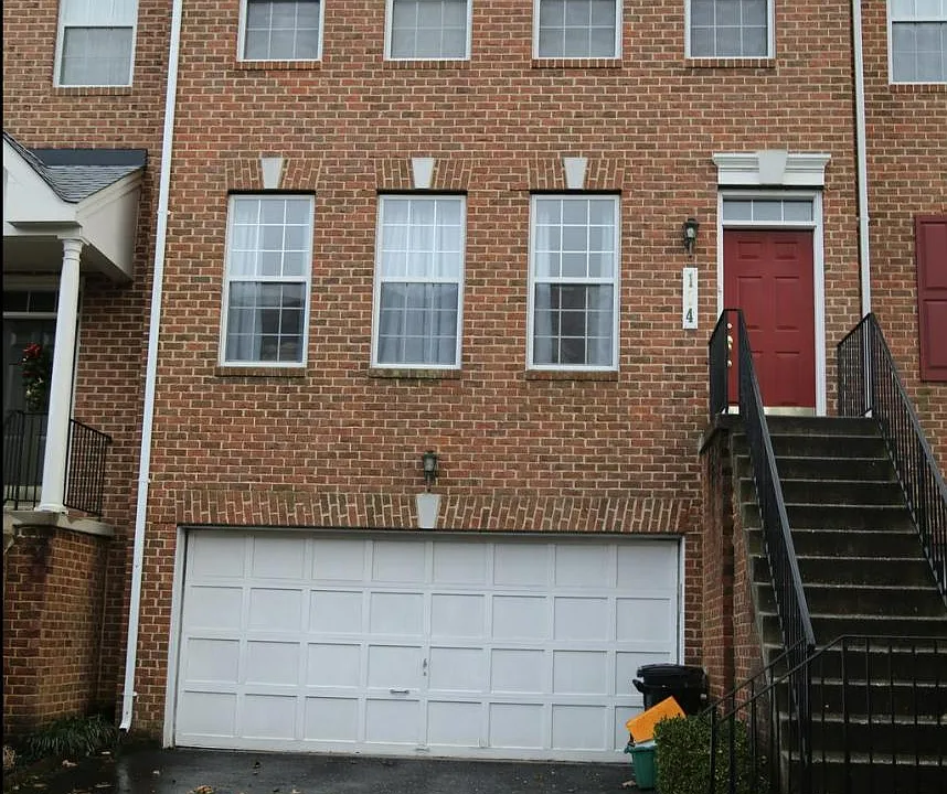114 Longpoint Way