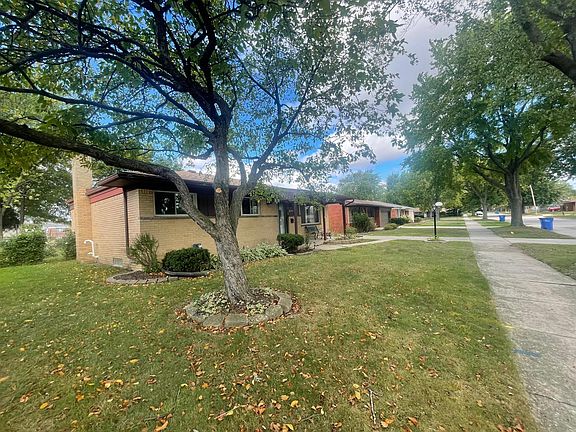 2nd image of 26373 Curie Ave E