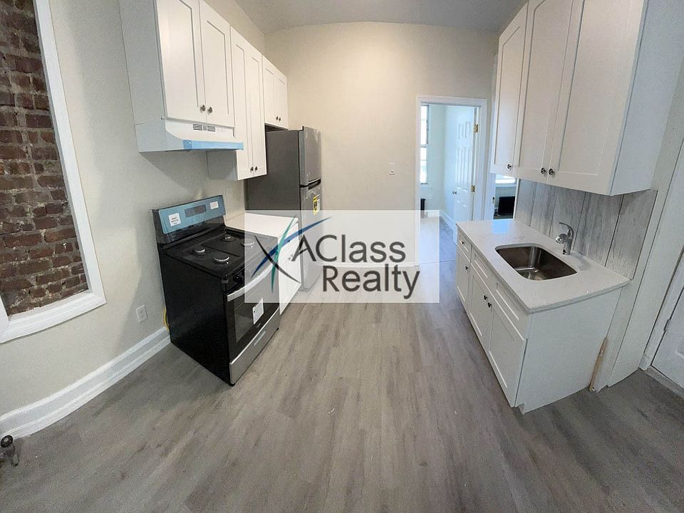 1st image of 23-20 Steinway St #2R
