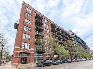 1250 W Van Buren St APT 413, Chicago, IL 60607