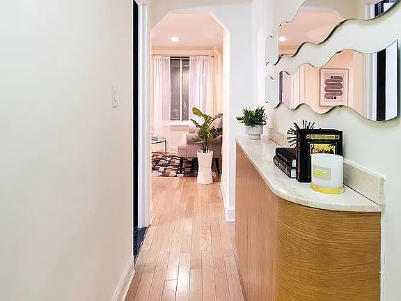 5th image of 131 E 15th St #1BC