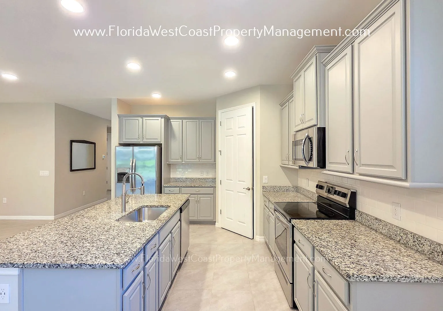 Outstanding 4 Bedroom/2 Bath South Venice Home! Preserve At West Villages! Annual Lease Unfurnished! — Photo 4