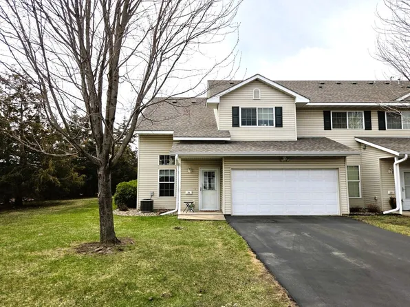 24 Bridgewater Trl, Hudson, WI 54016