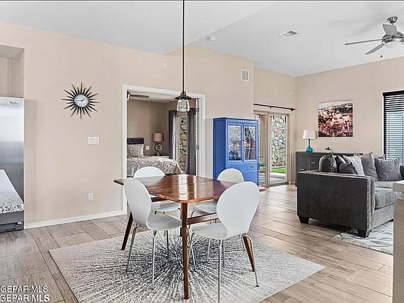 4th image of 4016 Camelot Hts