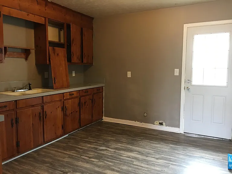 408 Mendota Ave — Photo 7