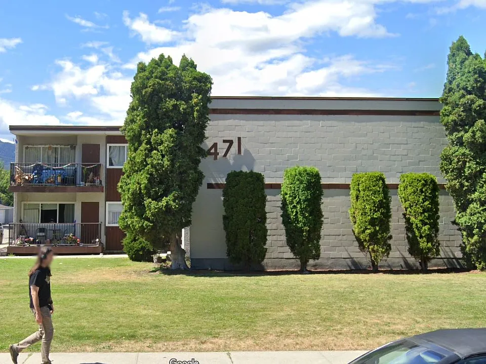 471 Winnipeg St