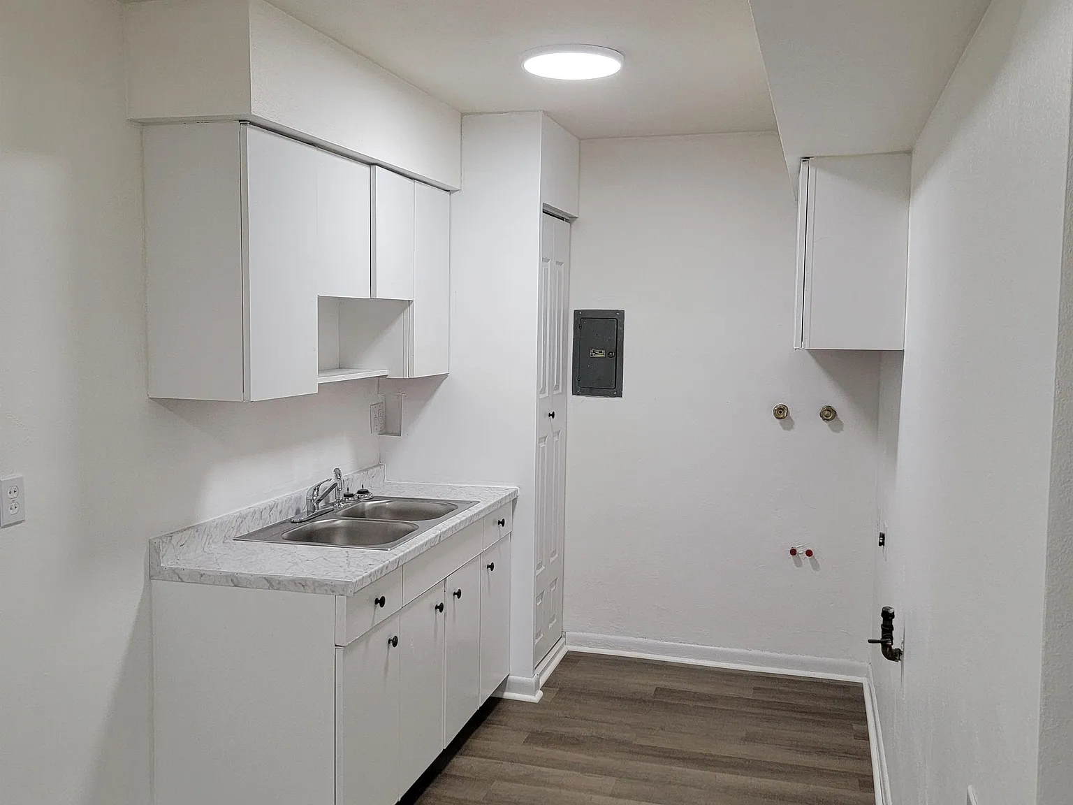 1132 Wyoming St — Photo 3