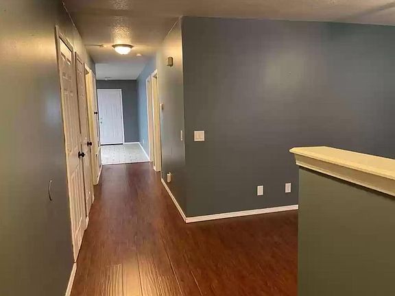 2nd image of 2416-2418 W Magnolia St