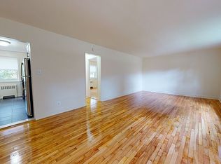 56 Arlo Rd APT 2A, Staten Island, NY 10301