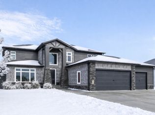 6023 Wildflower Dr, Fargo, ND 58104