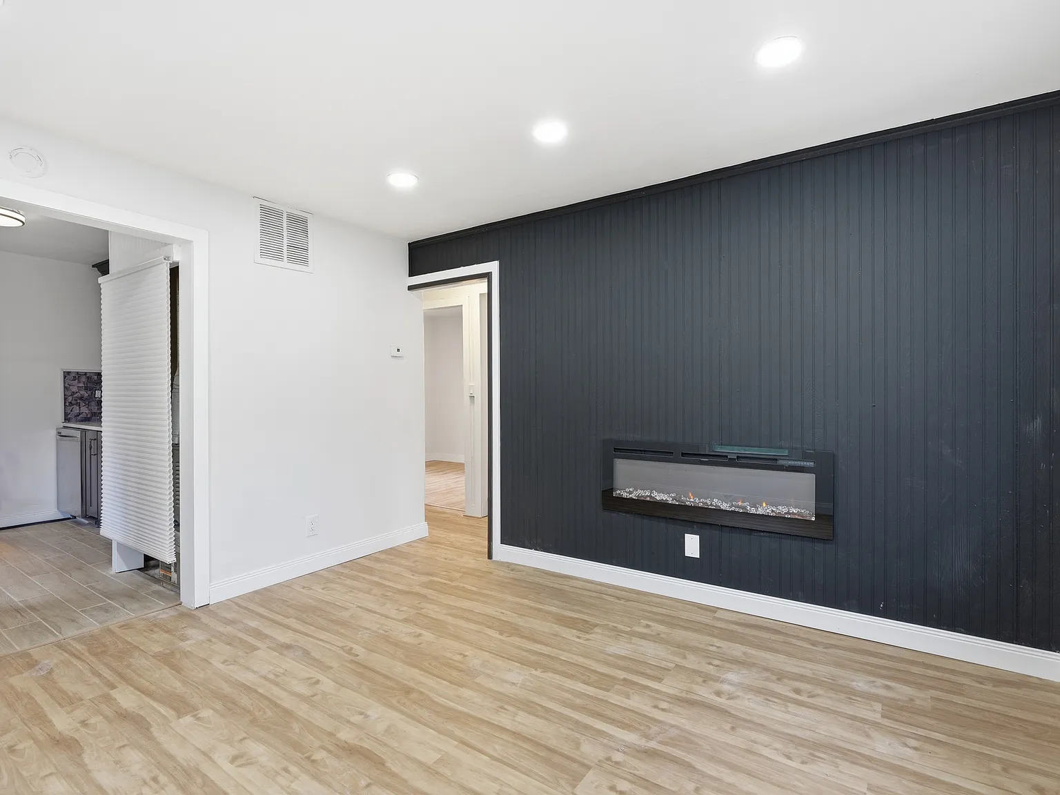 3 bed, 756 sqft, $1,800 — Photo 3