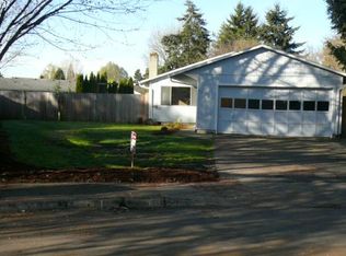 1956 NE Shannon Dr, Hillsboro, OR