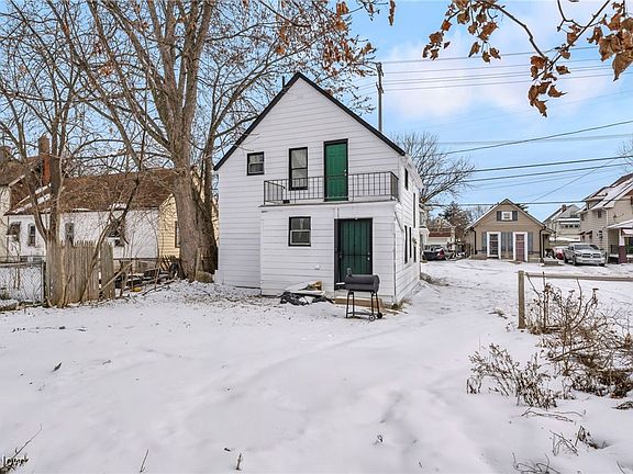 5th image of 3552 W 45th St